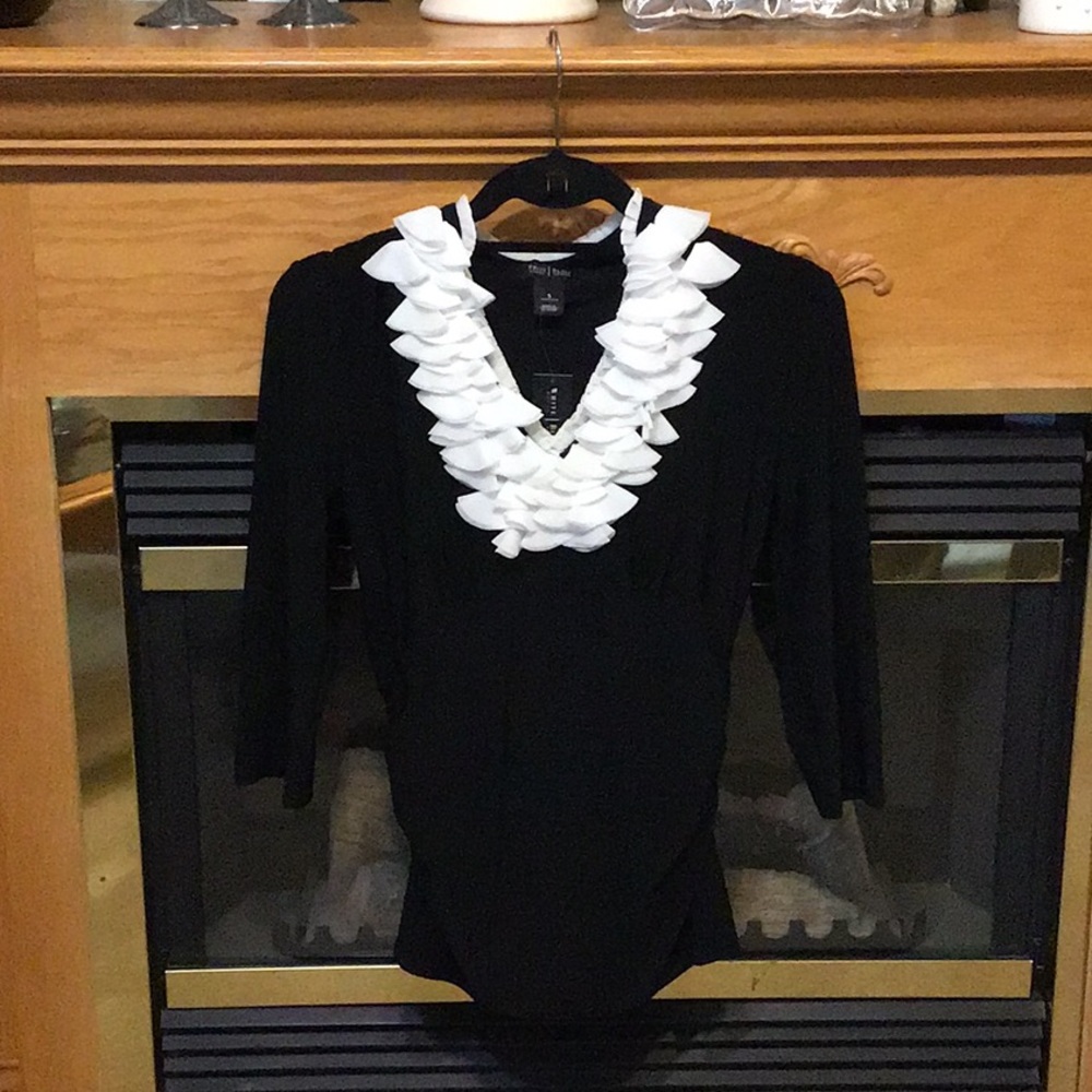 White House Black Market Ladies Top